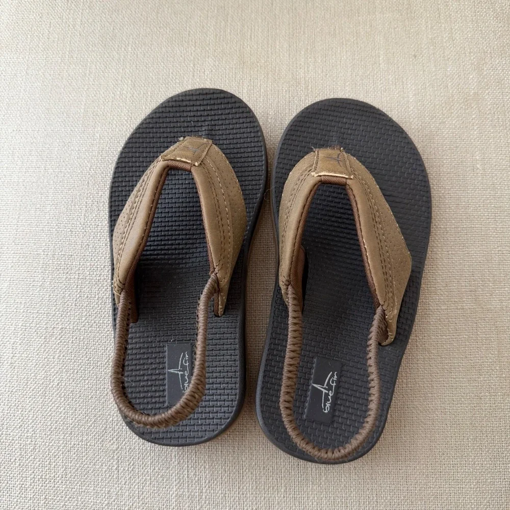 Bluefin Little‎ boys Brown Black Elastic Backstrap Flip Flop Sandals Size 11